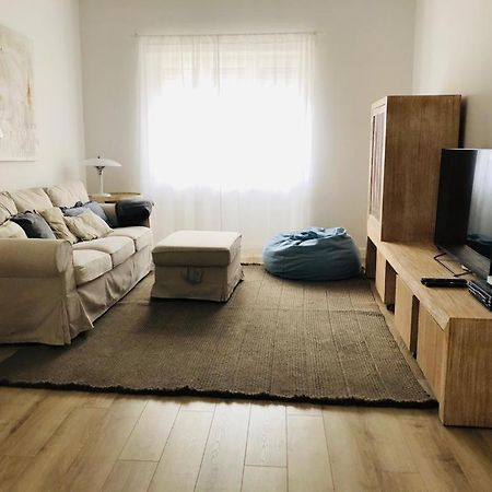 Apartamento Espacoso E Confortavel No Centro Do Montijoアパートメント エクステリア 写真
