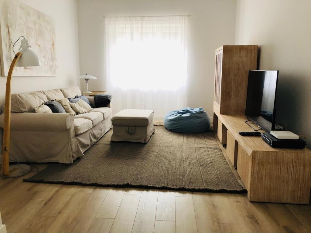 Apartamento Espacoso E Confortavel No Centro Do Montijoアパートメント エクステリア 写真